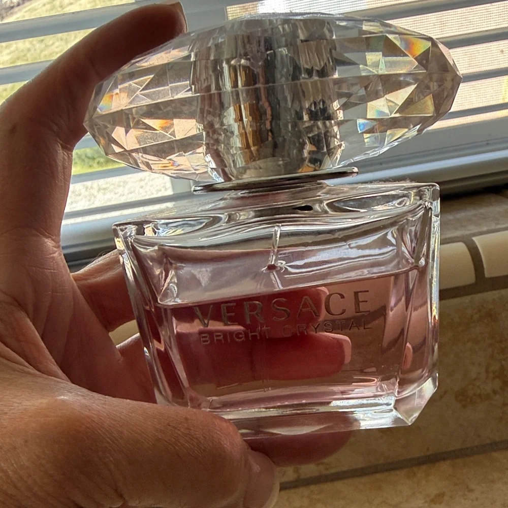 Versace Bright Crystal Perfume - Pink and Silver - Picture 3 of 3